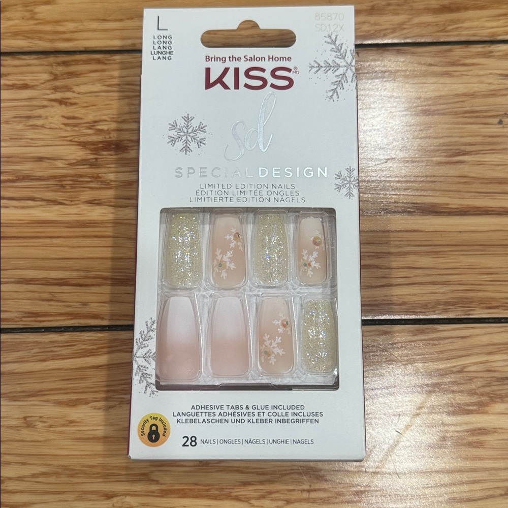 Limited Edition Kiss Snowflake Nail Set
